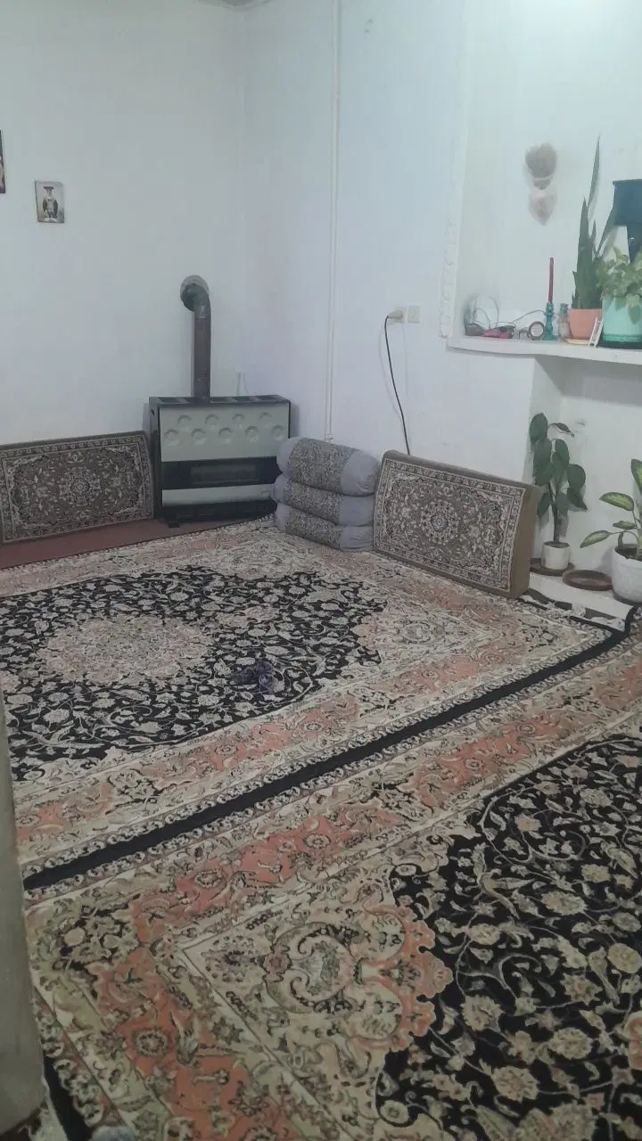 خانه جاده قدیم صد متری
