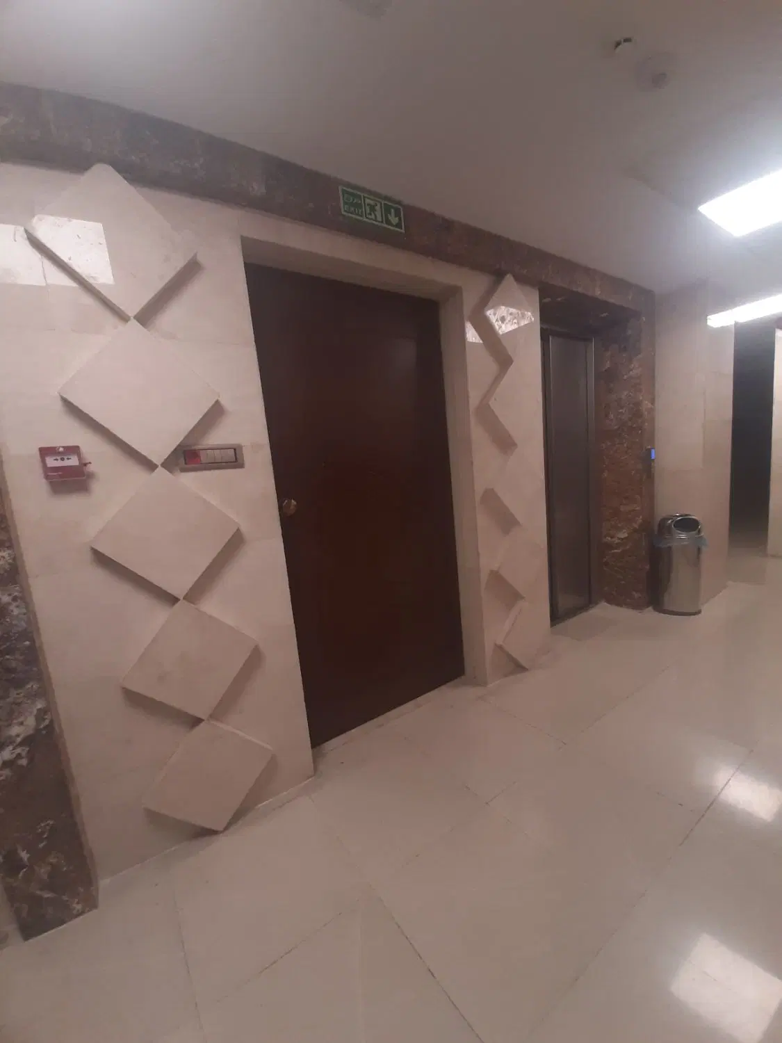 ۶۵ متر آپارتمان سند اداری