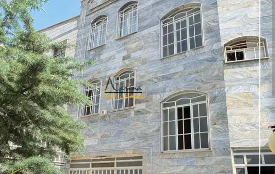 ۵۰ متر خیابان ایران موقعیت کاری و ادارای