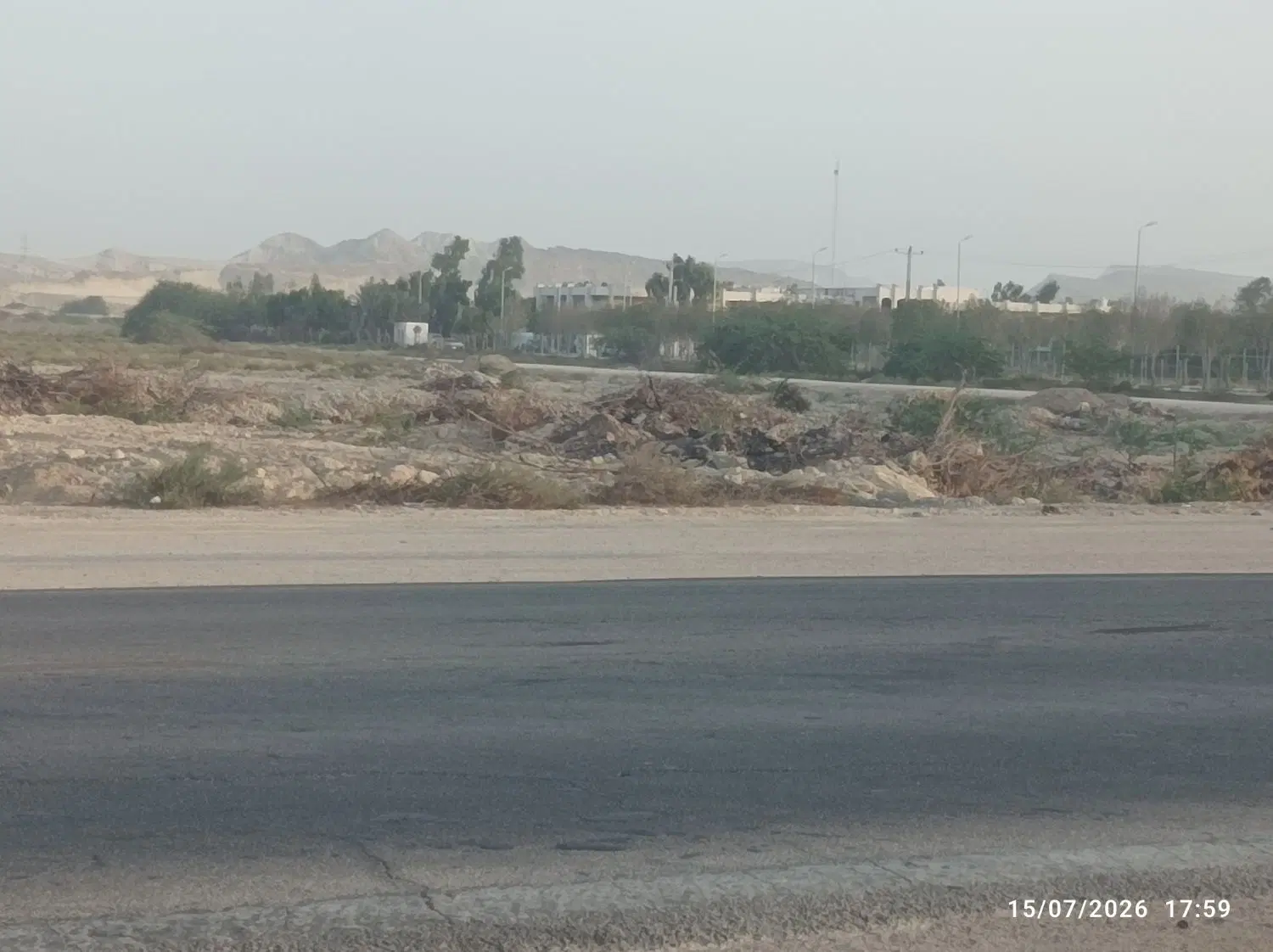 بر جاده است