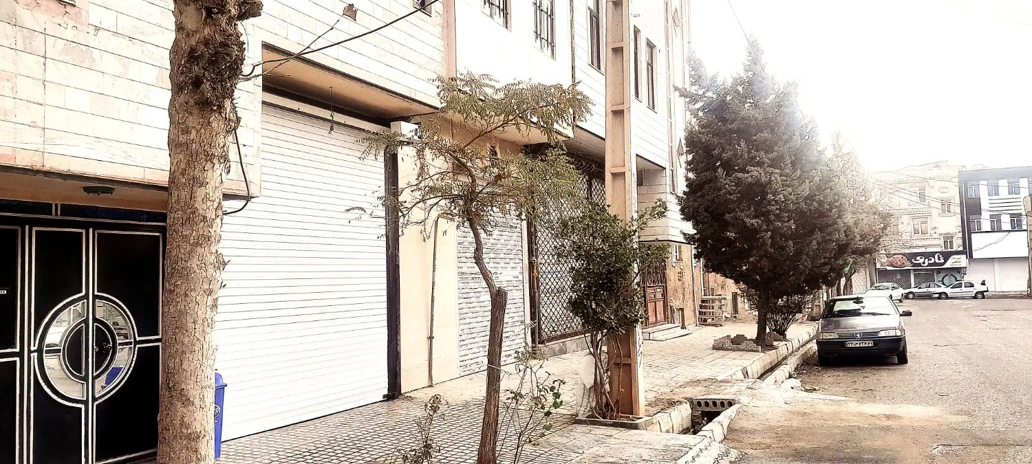 فروش خانه سه طبقه با مغازه یکجا