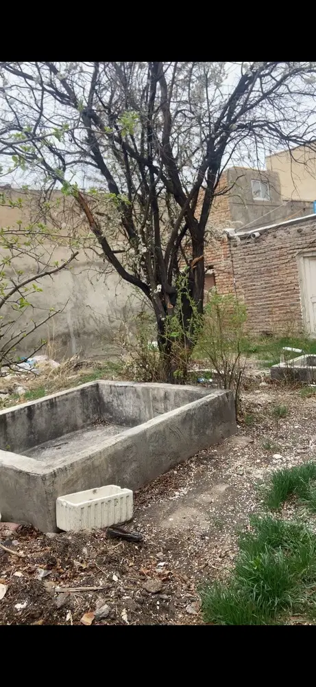 زمین‌خانه‌کلنگی