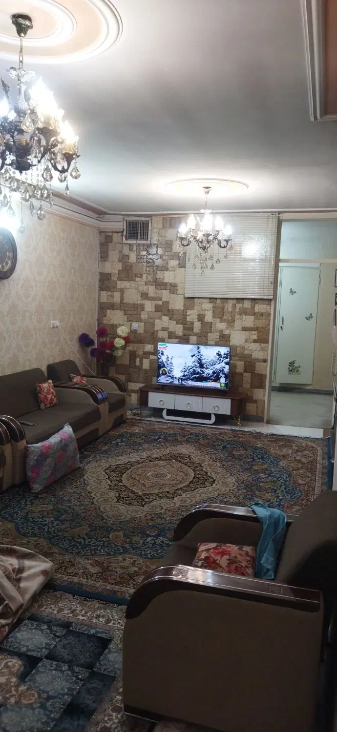 73 متر 2 خوابه طبقه دوم قیمت کل 5 میلیارد 600
