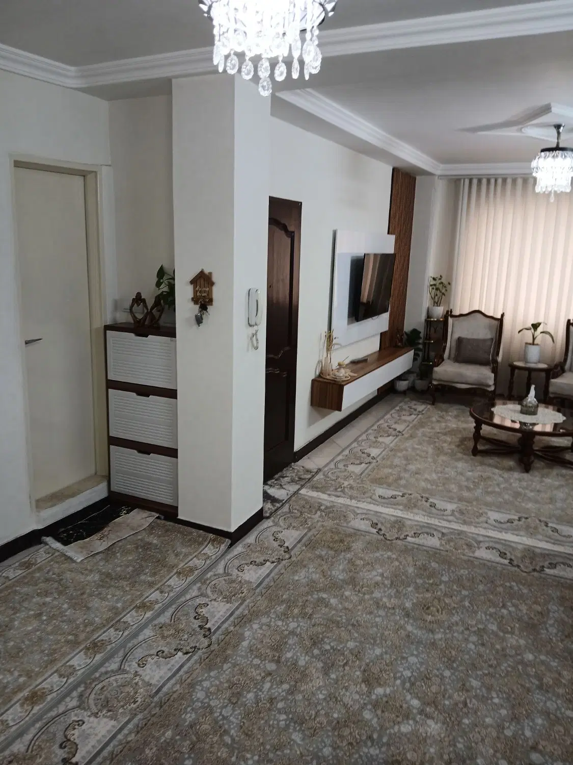 آپارتمان ۵۷ متری در بیست متری