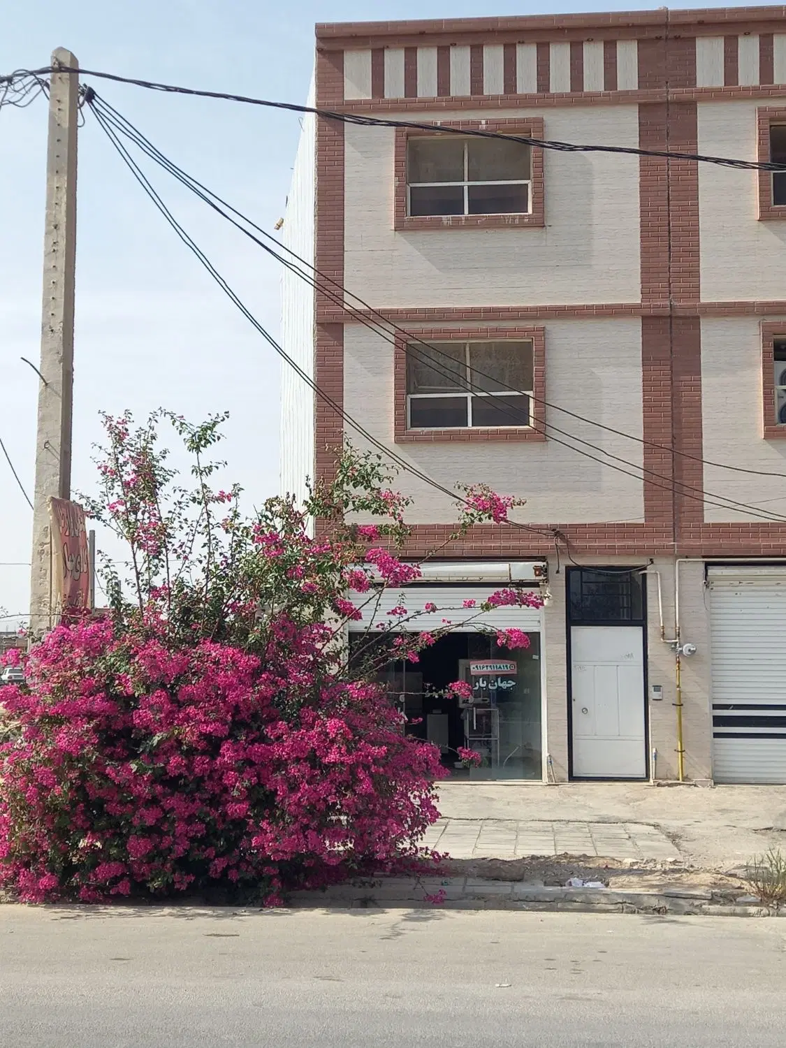 رهن و اجاره مغازه ۵۰ متری