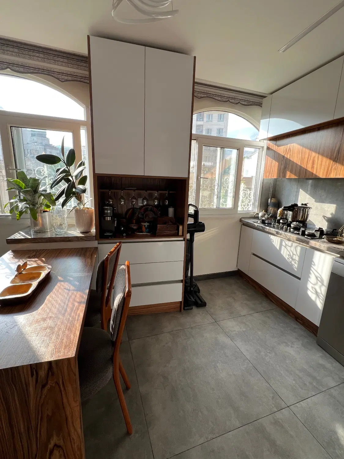 تاپ لوکیشن قیطریه ویو ابدی فول بازسازی