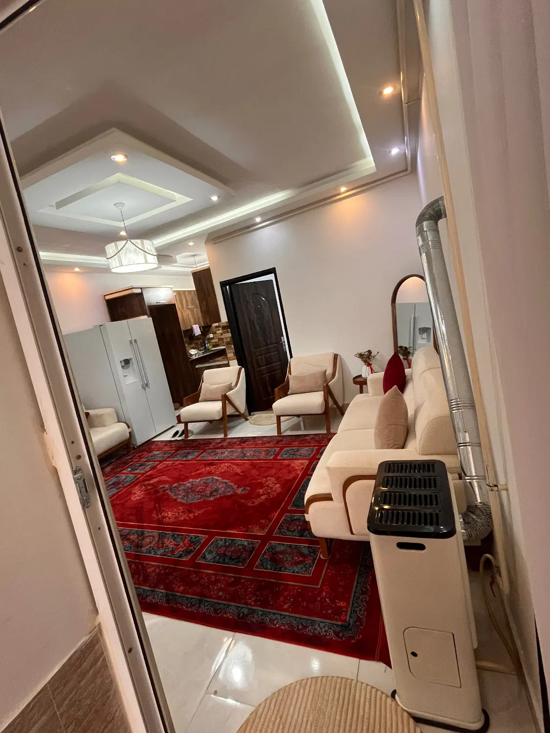 فروش طبقه همکف ۶۰متری