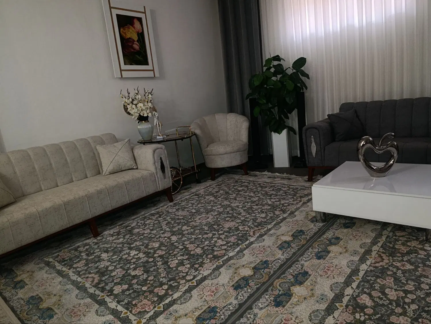 واحد آخر عباسی روبرو داروخانه محبی