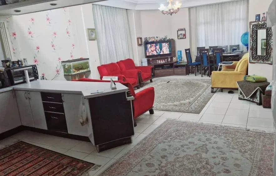 ۹۰ متری فول امکانات و خوش نقشه