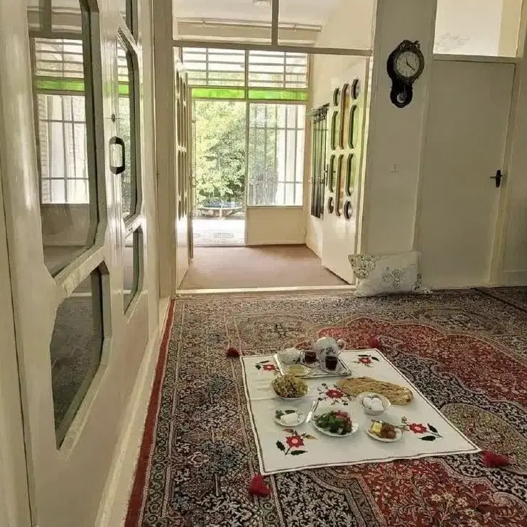اجاره یه طبقه خونه مسکونی قدیمی