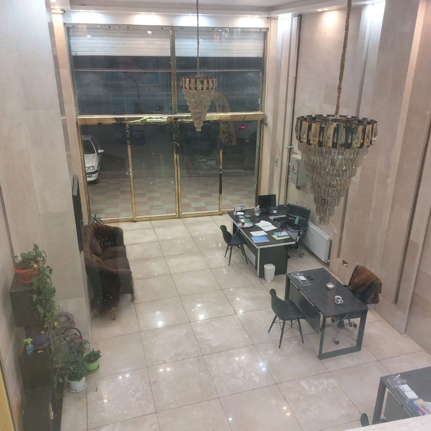 مغازه ۱۸۰ متر فرون آباد