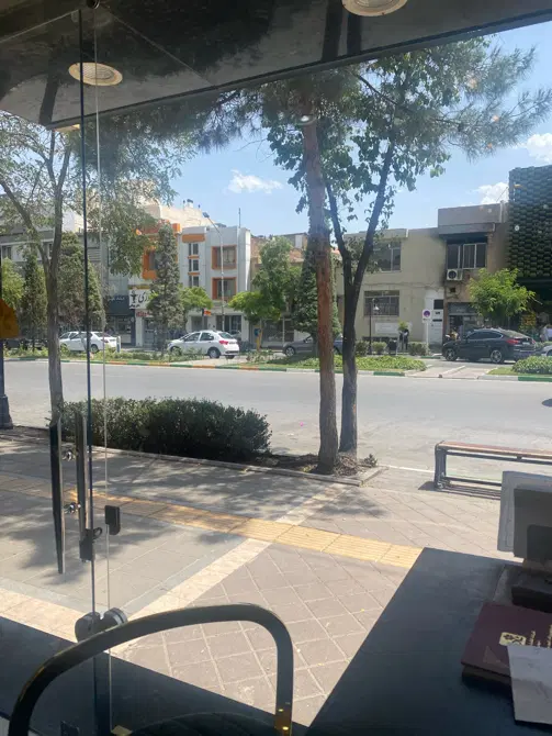 مغازه حاشیه هدایت ۱۸۰متری