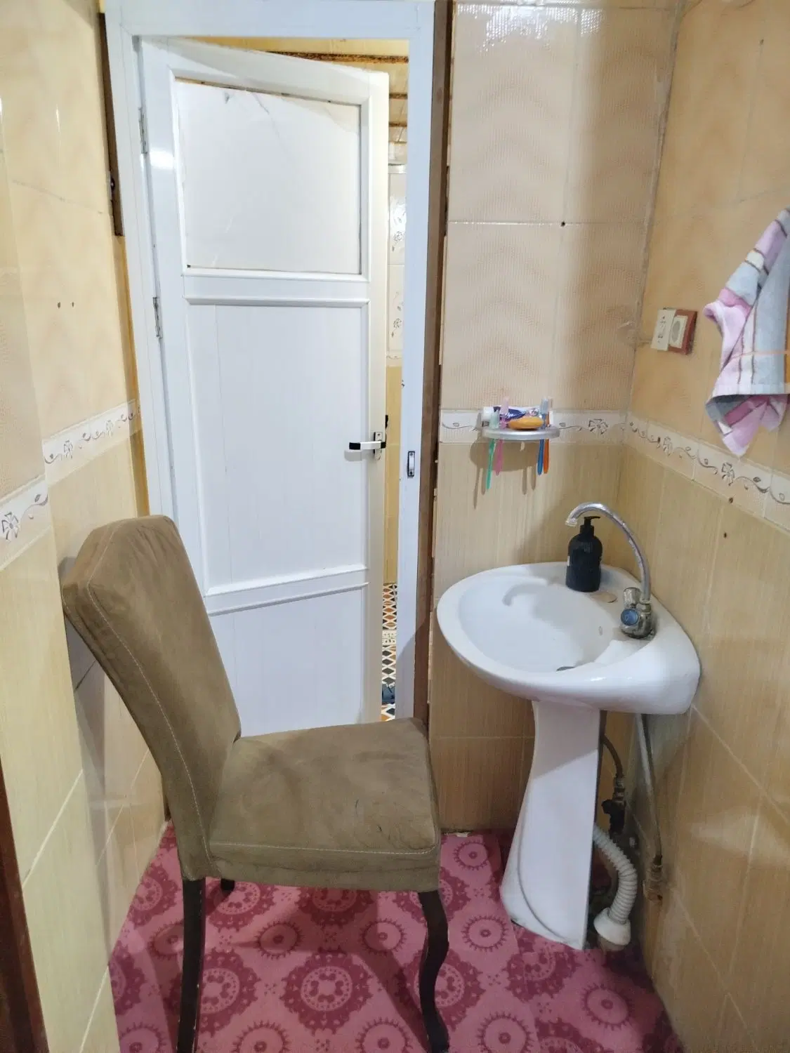 خانه ویلایی ۱۸۰ متری ۲ خوابه
