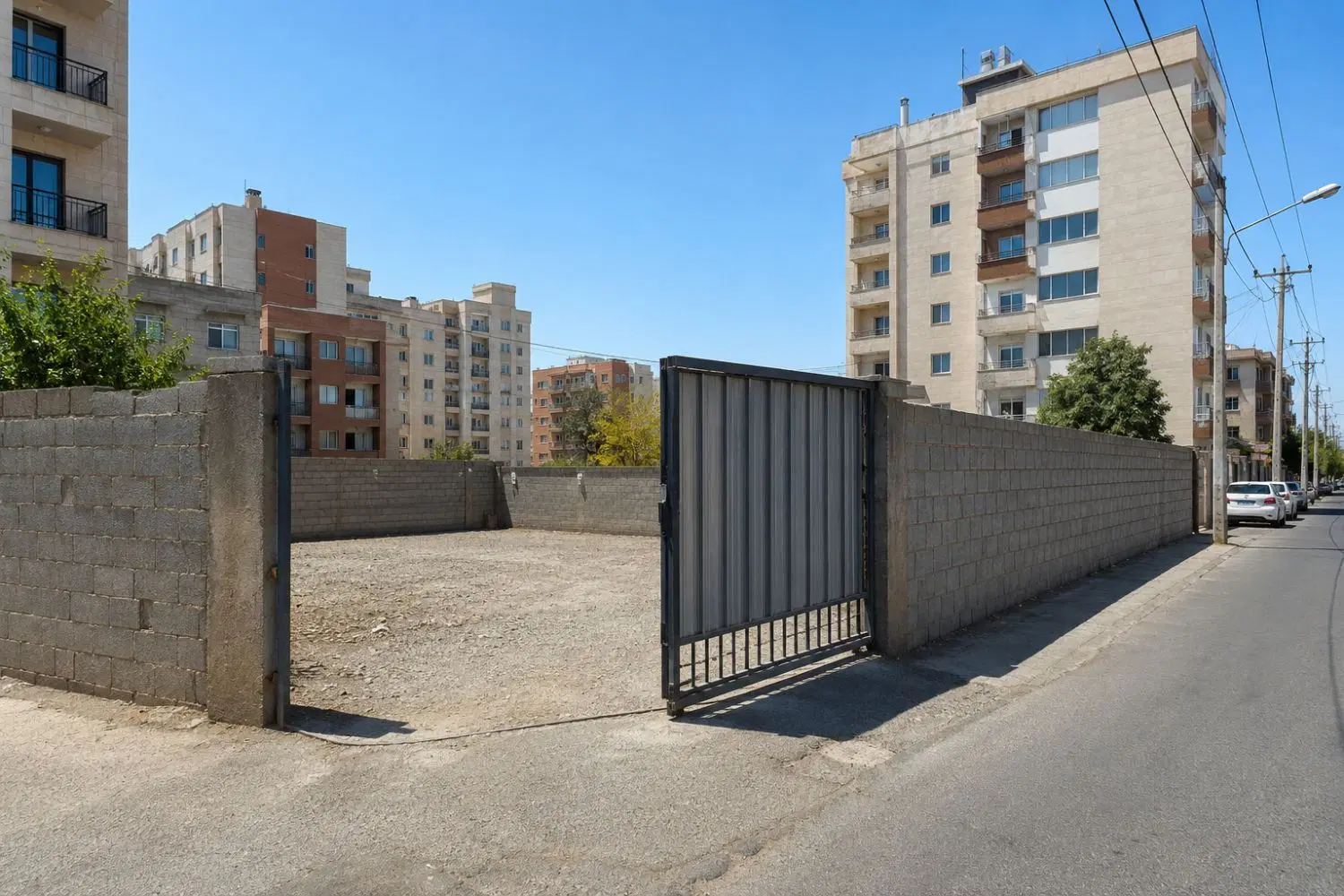 اجاره زمین حصارکشی مناسب برای کارواش تعمیرگاه و ..