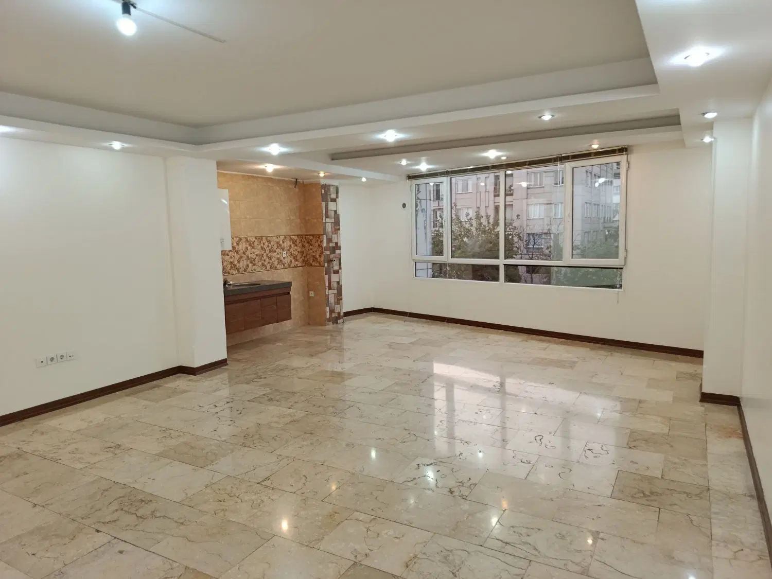 واحداداری 140و280متری درستاری و مخبری