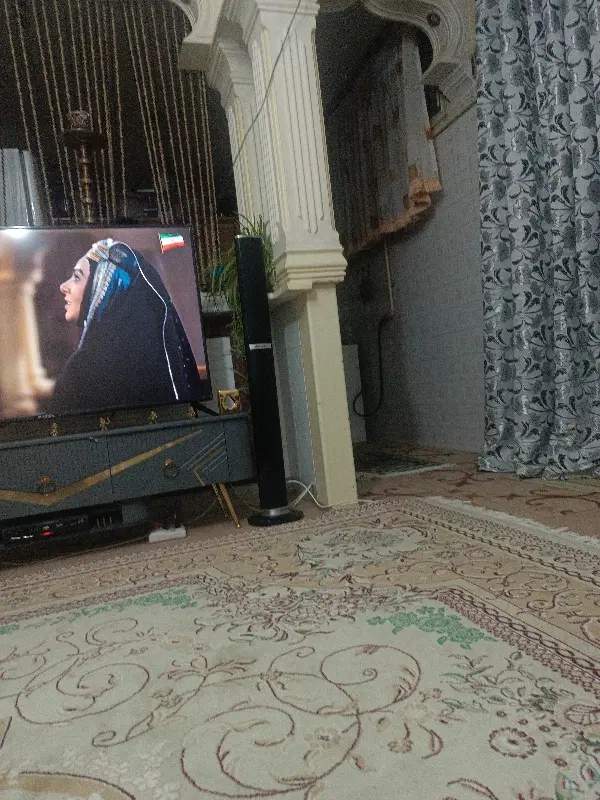 همه خونه خانم