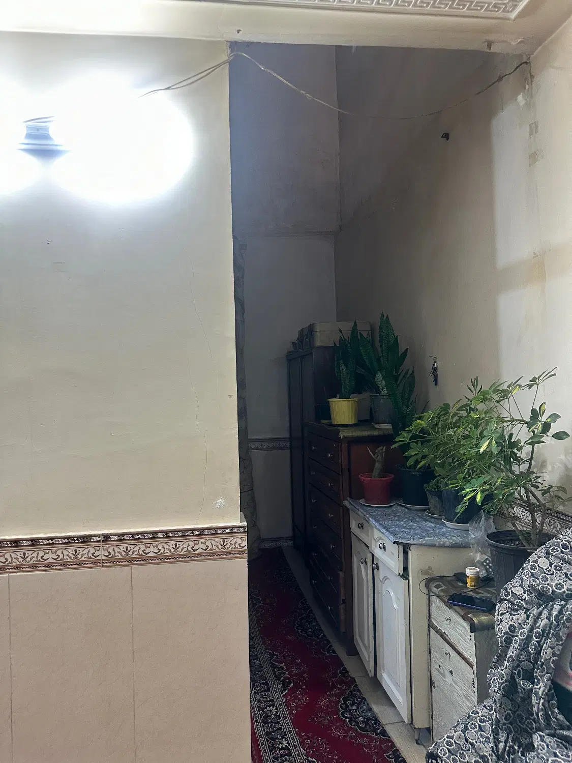 رهن خانه دوطبقه نزدیک خیابان اصلی