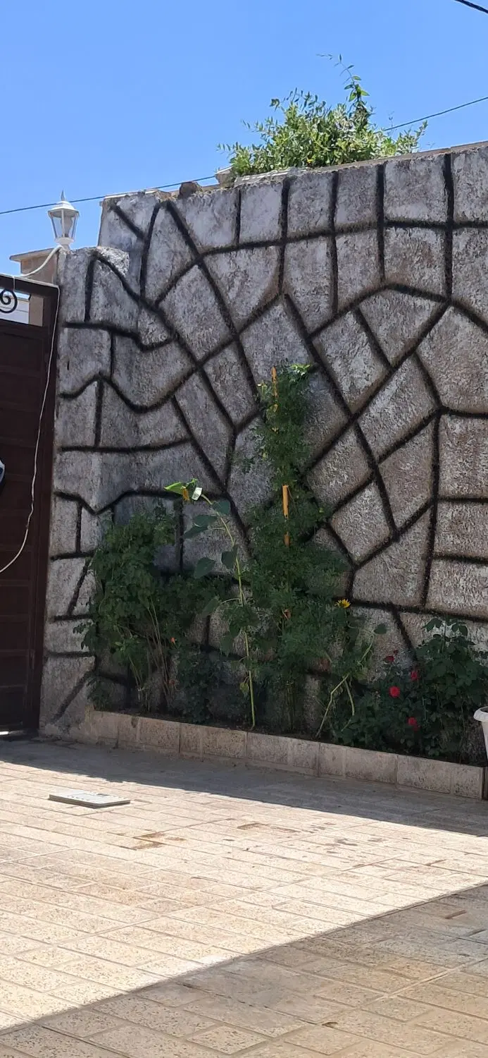 خونه ویلایی120متری باز سازی شده تمیز