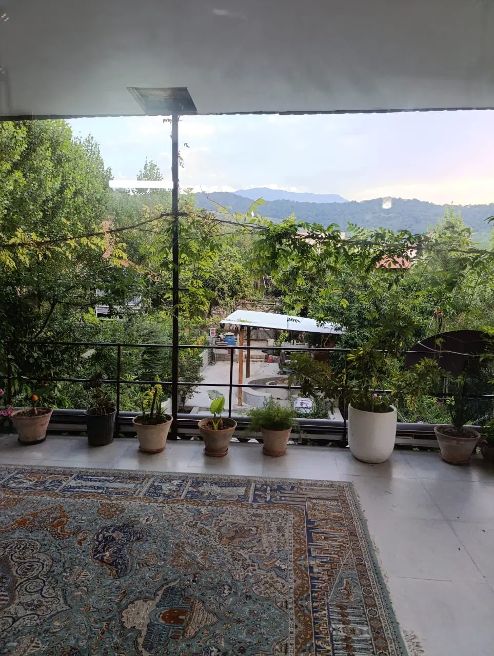 سویت ویلایی دو خواب حیاط بزرگ