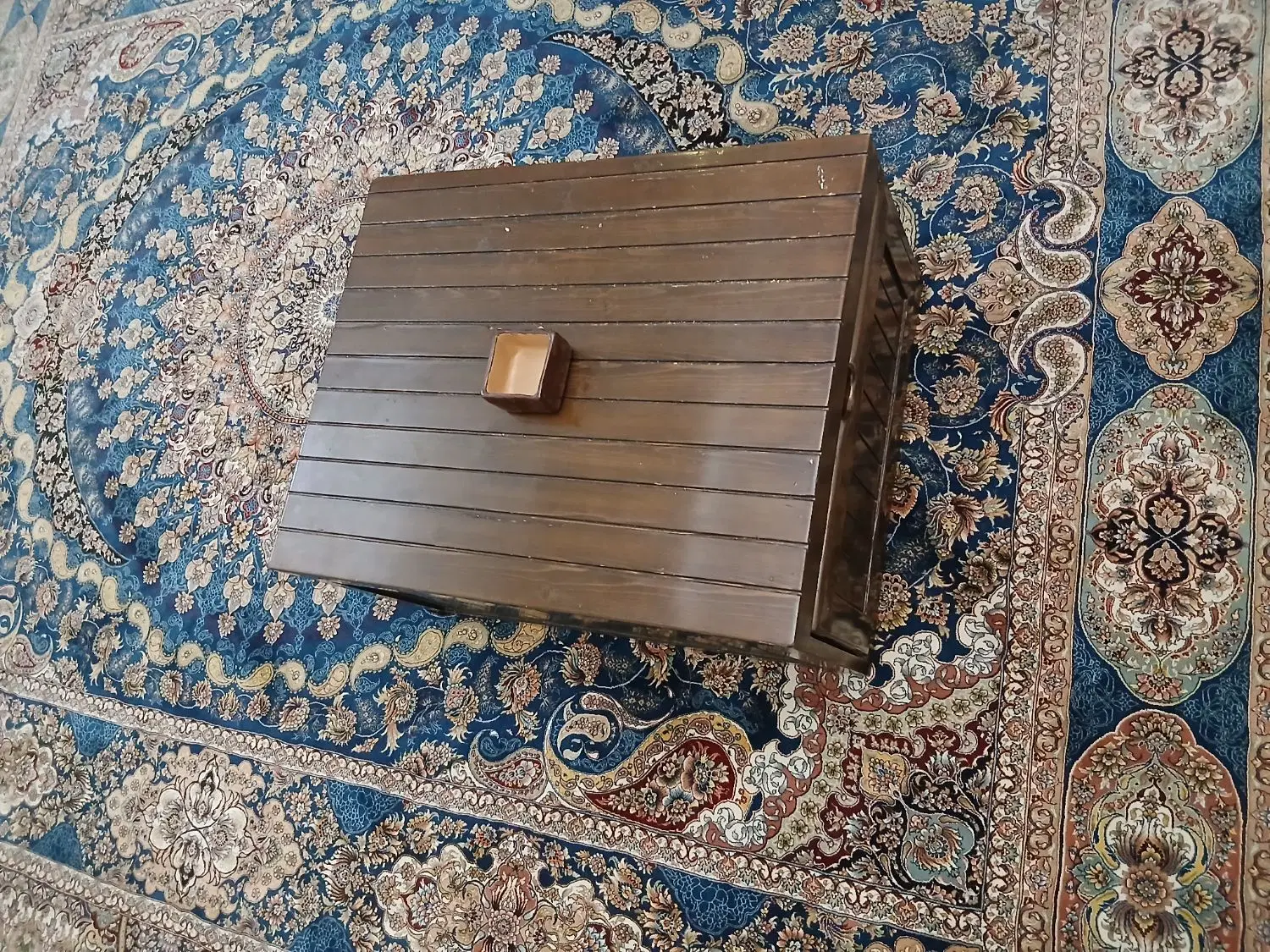 هم خونه خانم (آپارتمانی)