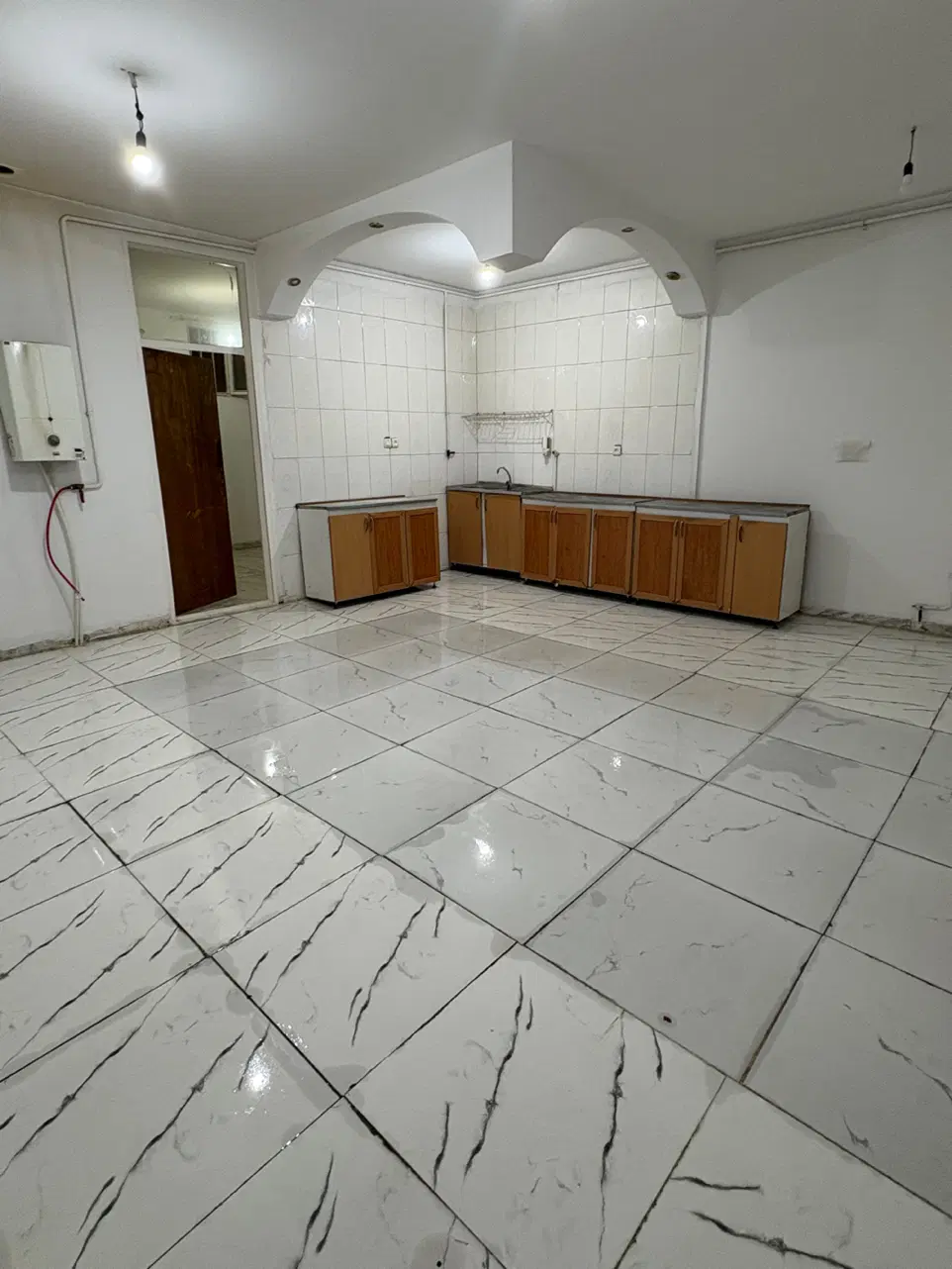 سوئیت ۶۰متری در بلوار ازادگان