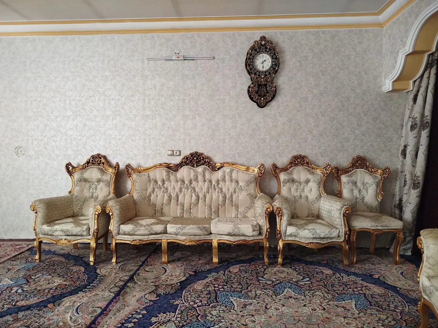 ویلایی۲۰۰متری ۲خوابه سندملکی با حاشیه 10 متر جنوبی