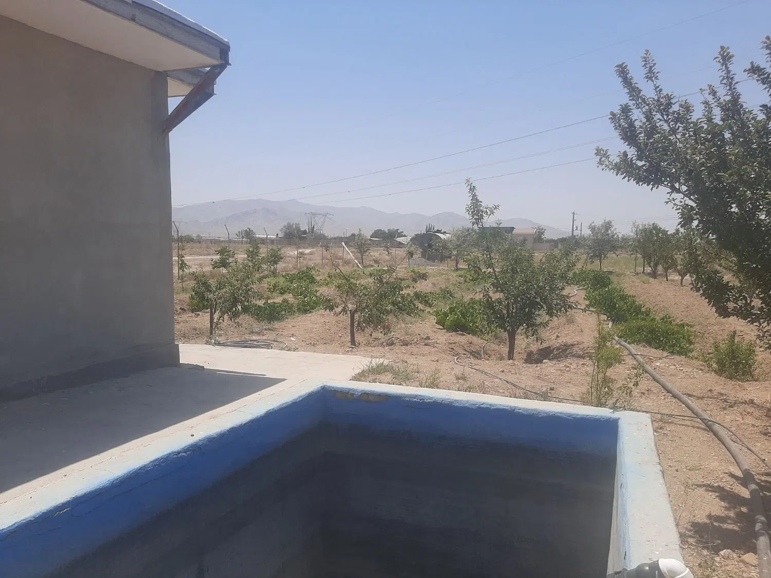 باغ ۱۰۰۰ و۲۰۰۰ متری