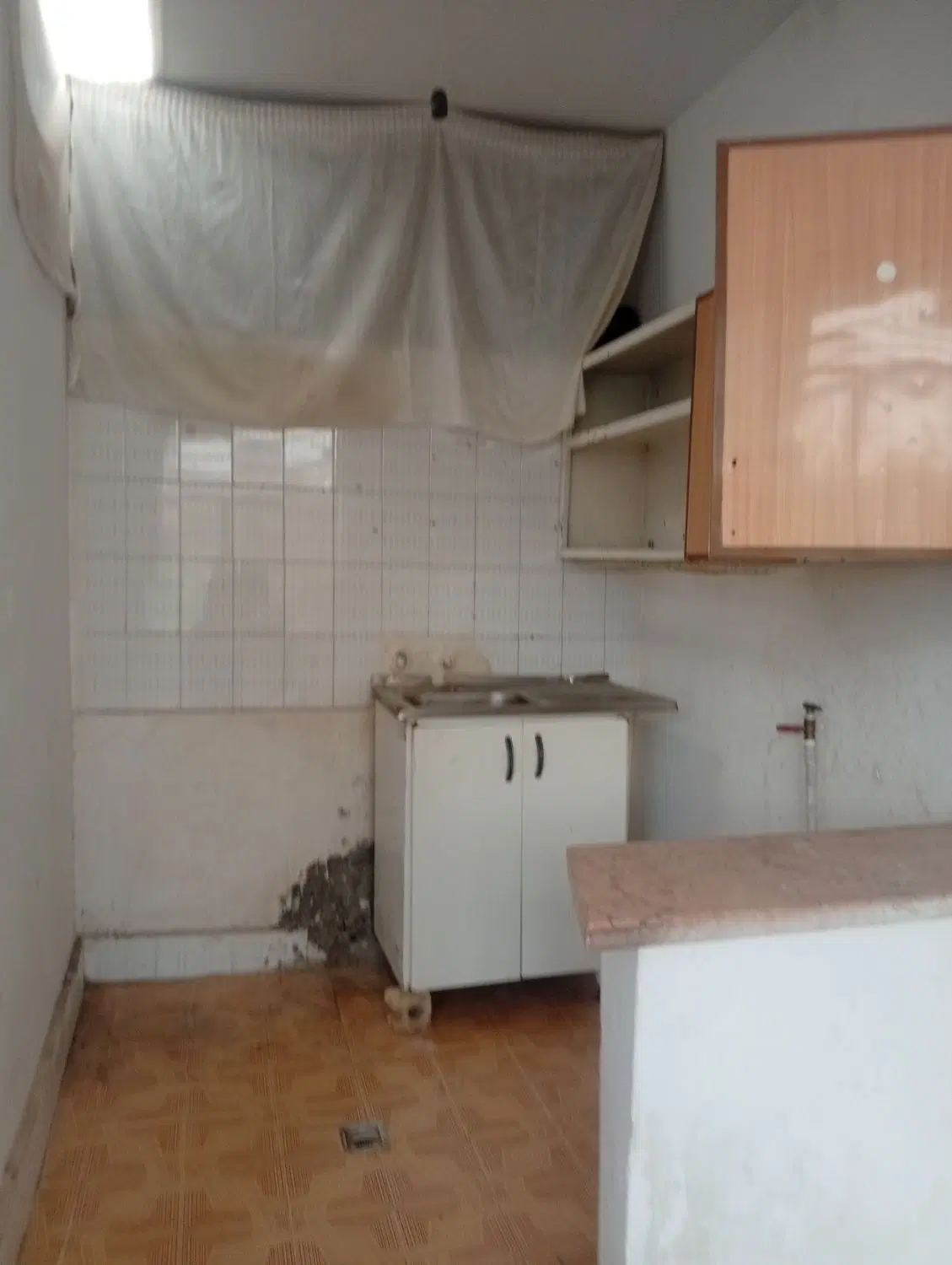 دوطبقه خانه ویلایی در بست