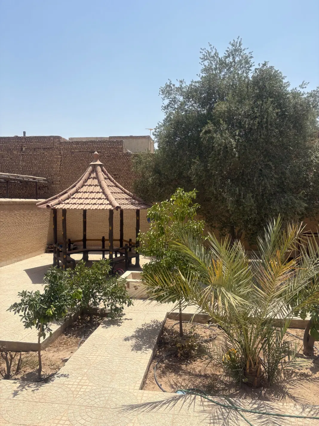 خانه ویلایی ۴۰۰ متری ازادشهر