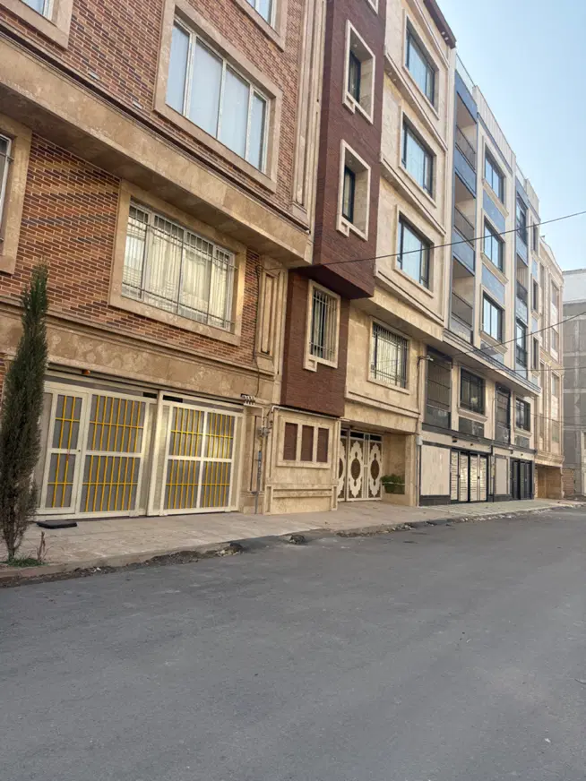 واحد ۱۱۱ متری جنوبی ۲۰ متری امام موسی کاظم