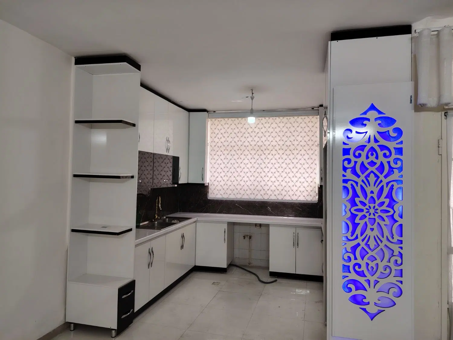 مغازه 60متری نوساز صفر ارتفاع 5 متررسالت شرقی