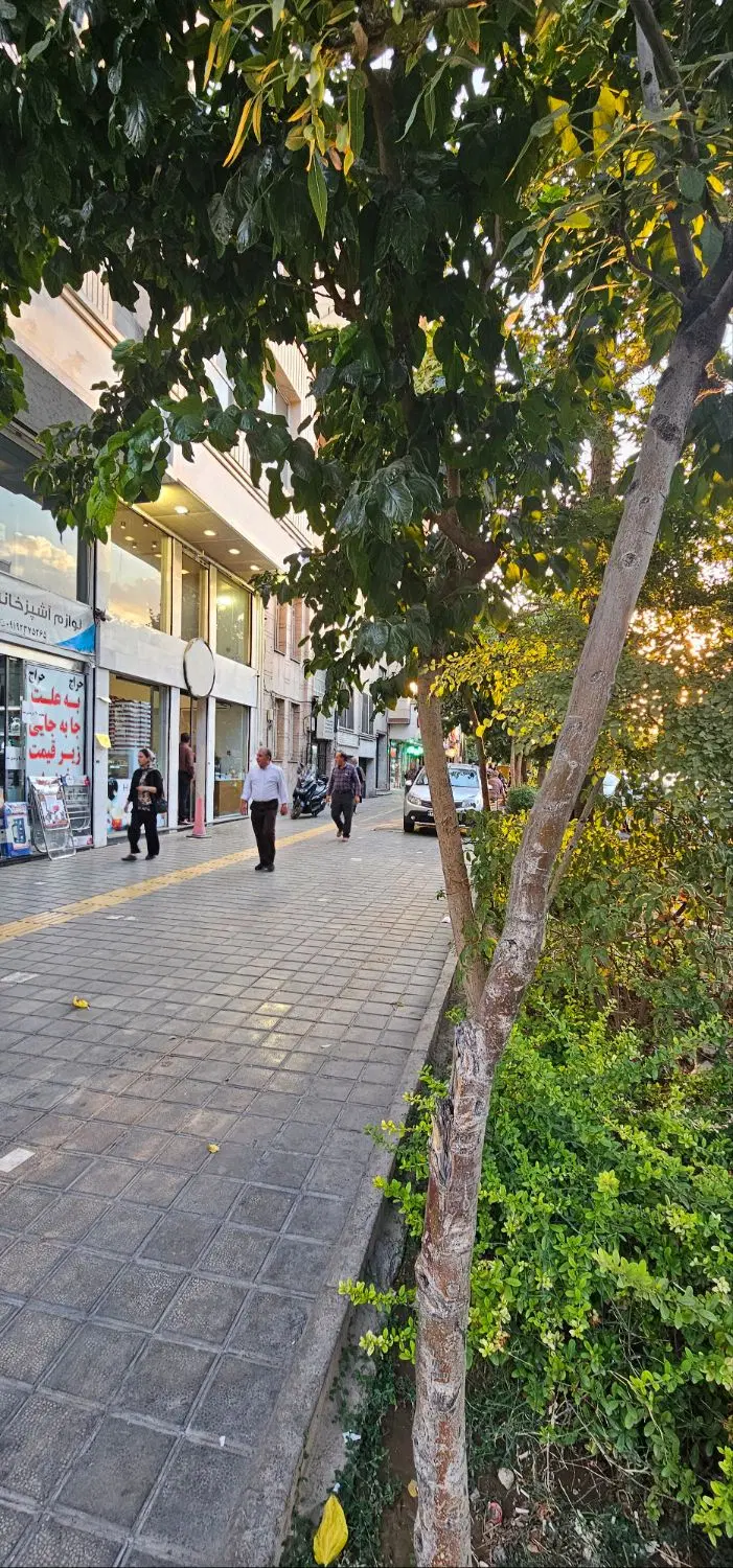 مغازه ۱۵۰ متری نوساز ، هفت حوض