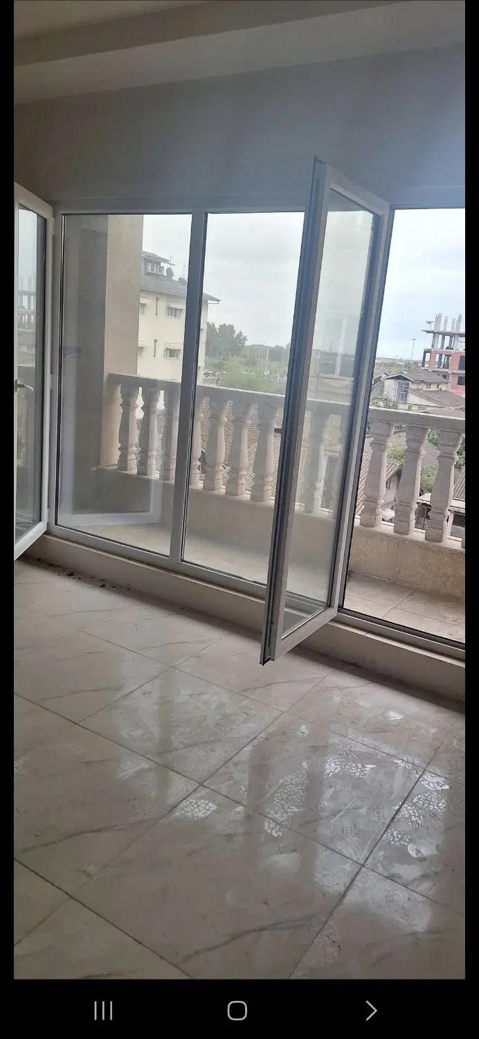 واحد ۱۰۳ متری جنب بازارچه سالی