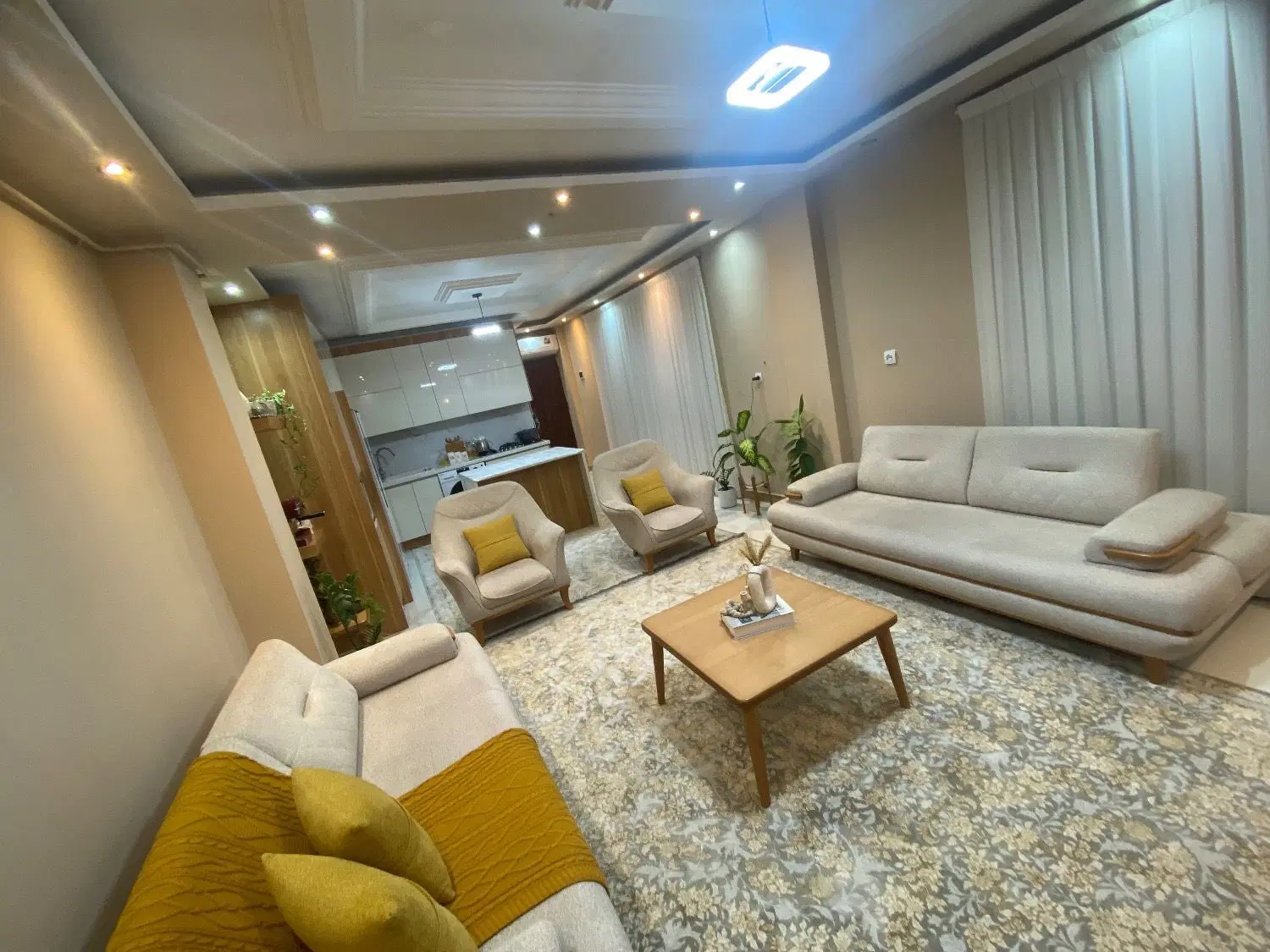 فروش مسکونی طبقه اول مستقل