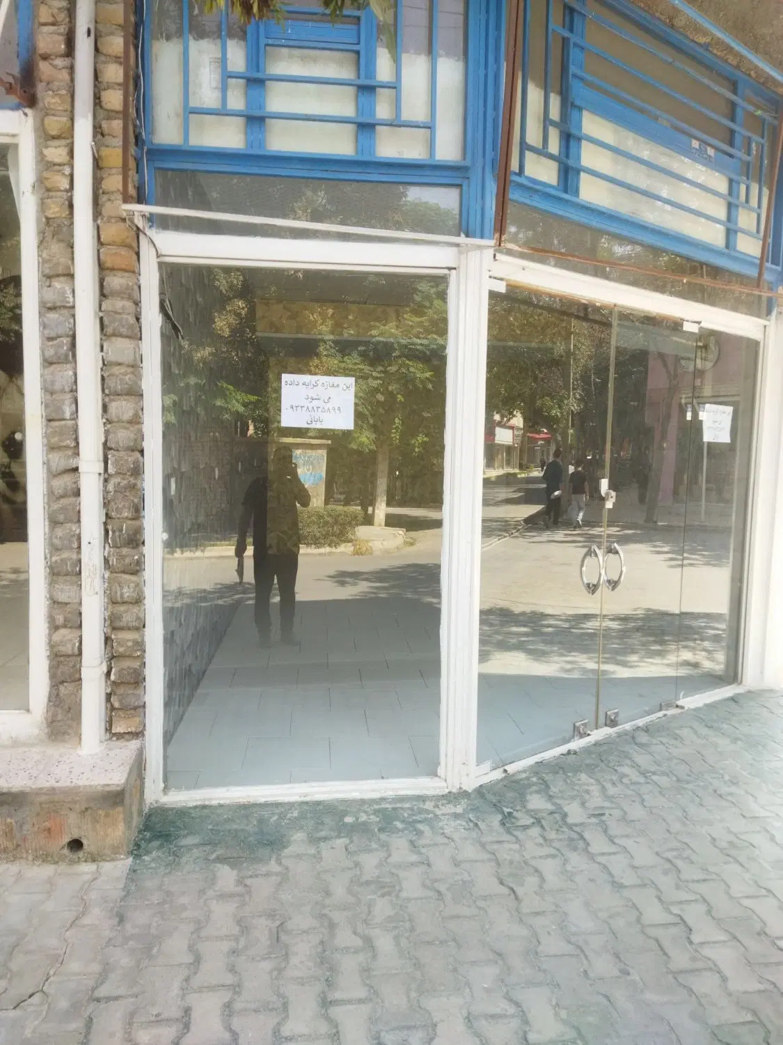 اجاره دو باب مغازه تجاری