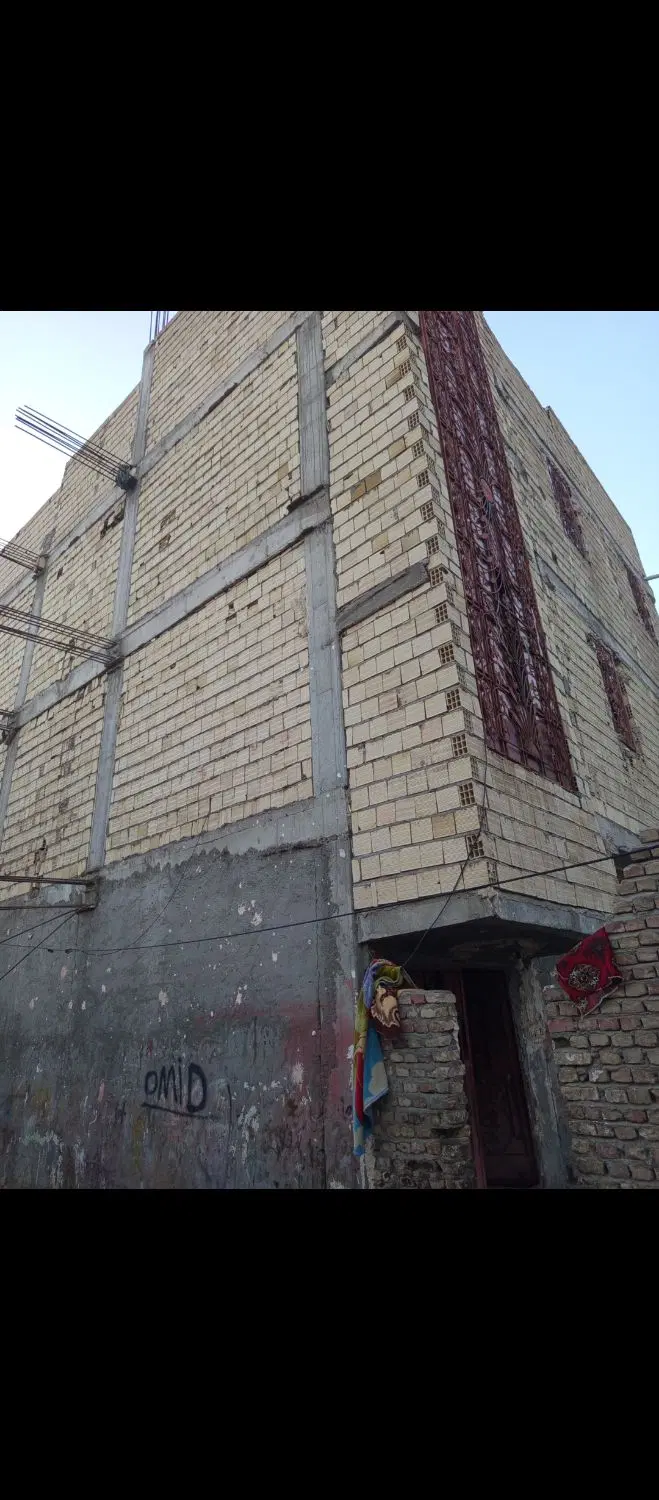 منزل ویلایی در سه طبقه