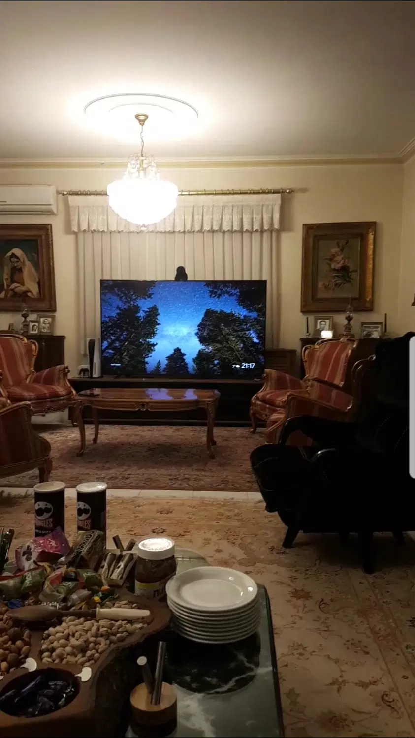 همخانه خانوم