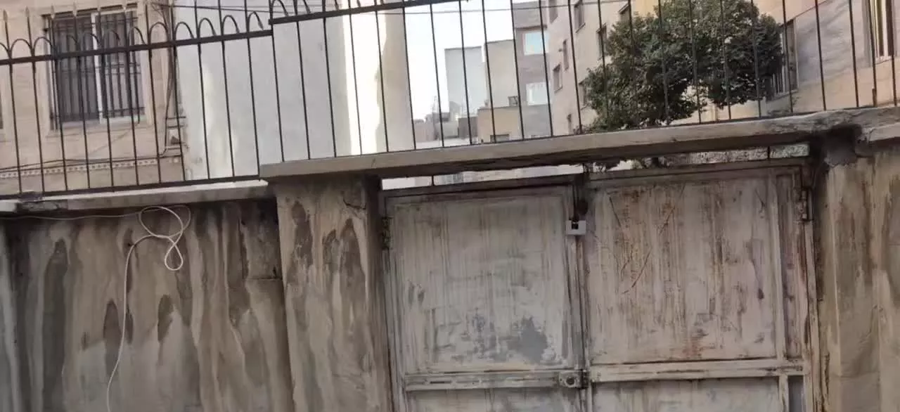 فروش کلنگی ۱۲۱ متری دو بر،بهترین لوکیشن حشمتیه