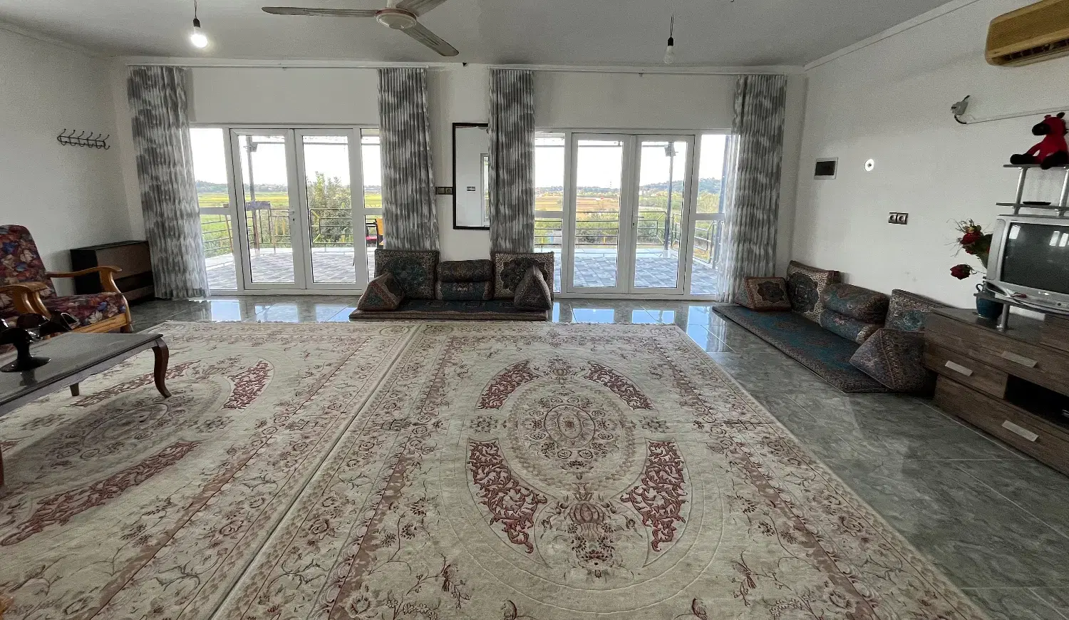 اجاره روزانه خانه ویلایی باغ