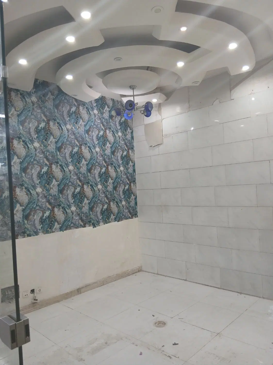 مغازه لوکس در پاساژ عباسی