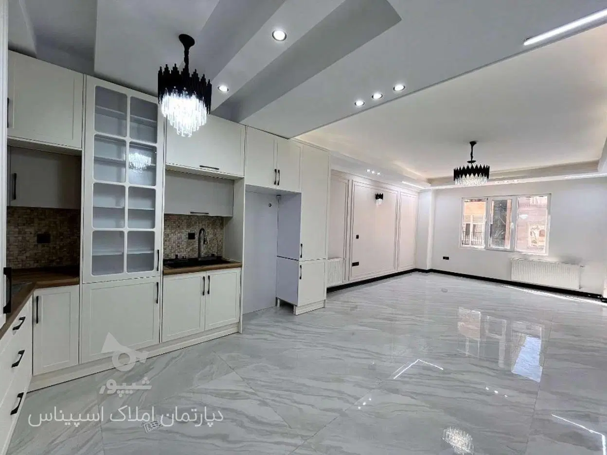 واحد گلشهر در خیابان ده متری