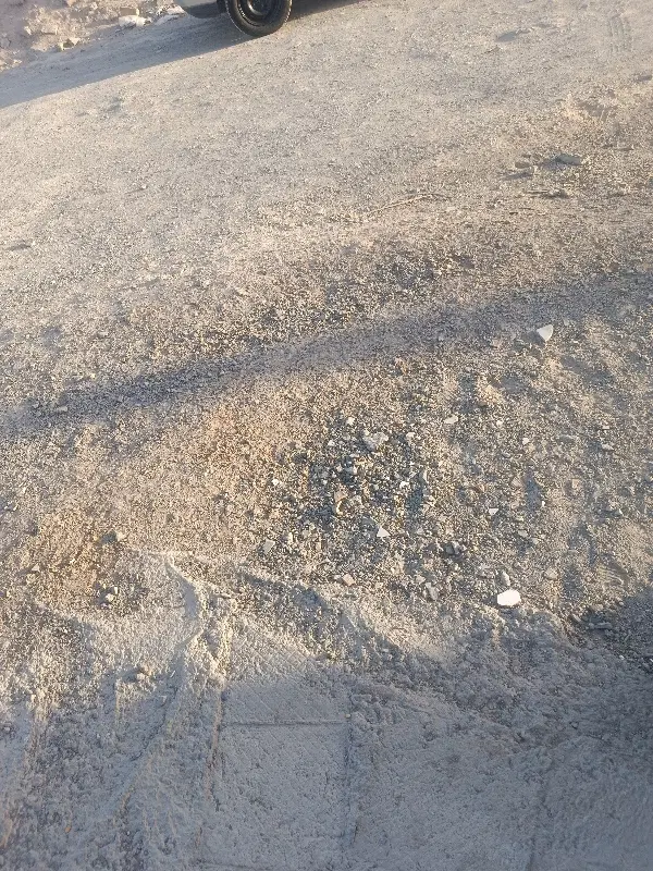 زمین ۱۰۰ متری کنار زمین های دادگستری