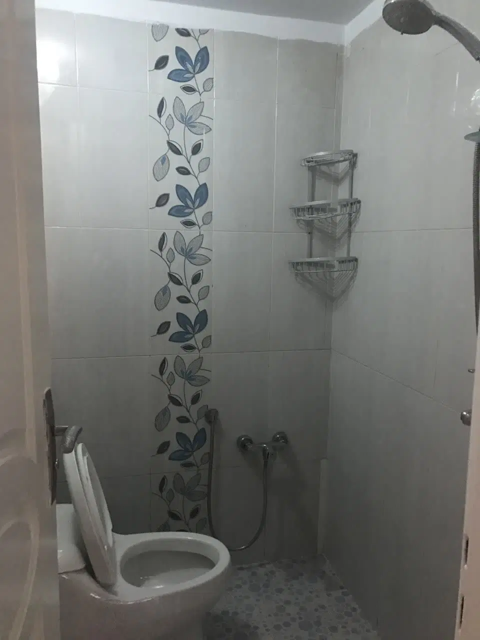 ۷۲متر فول امکانات خوش نقشه رو به آفتاب