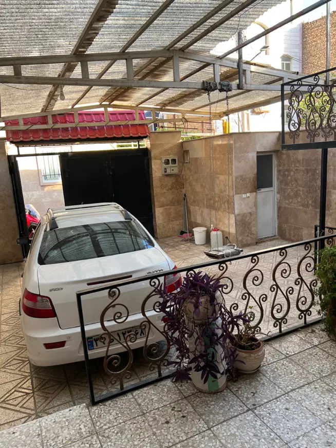 خانه ویلای ۱۳۷متر سر چمران