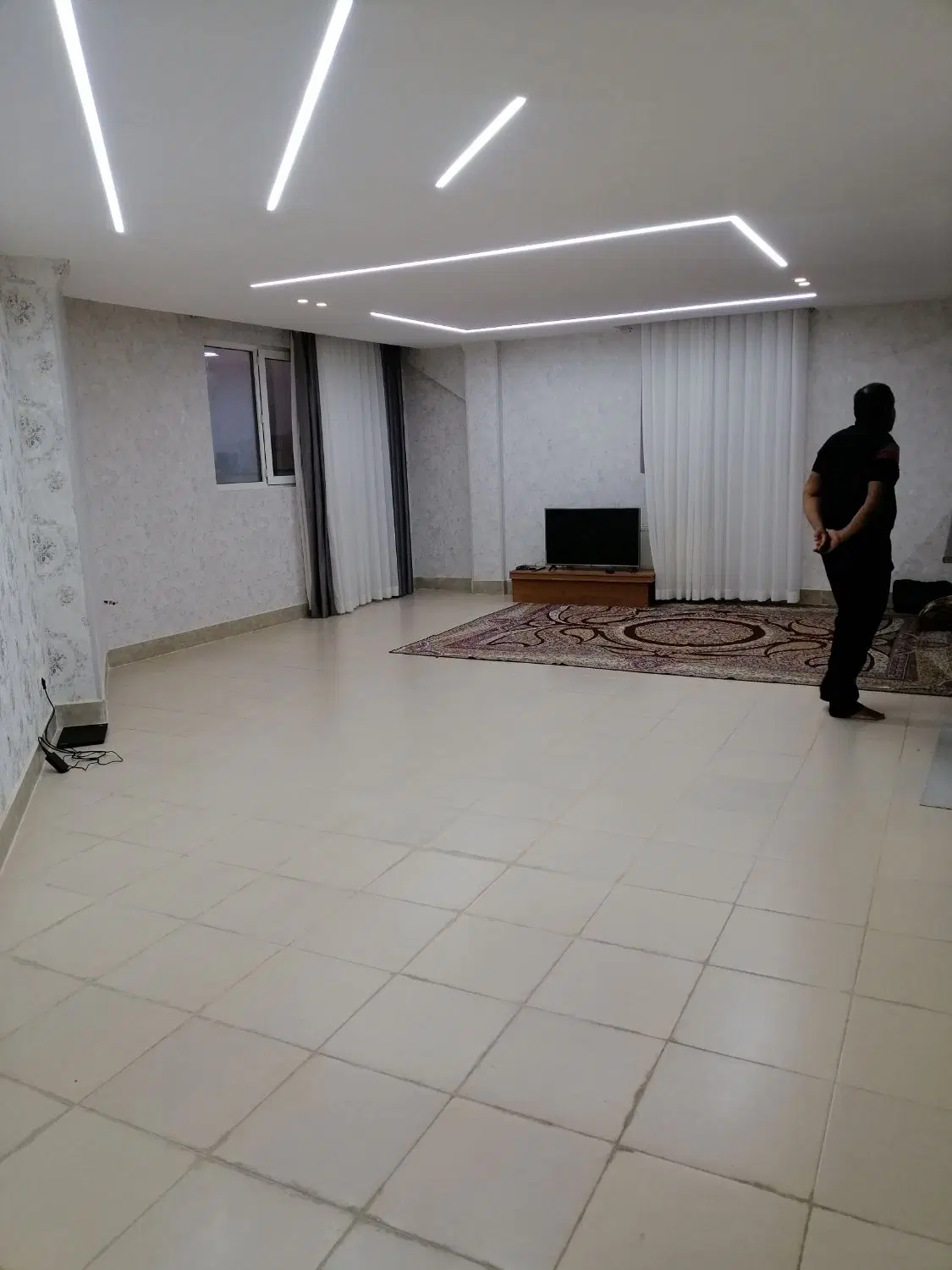 واحد ۱۳۵ متری مجتنع عدالت صدرا