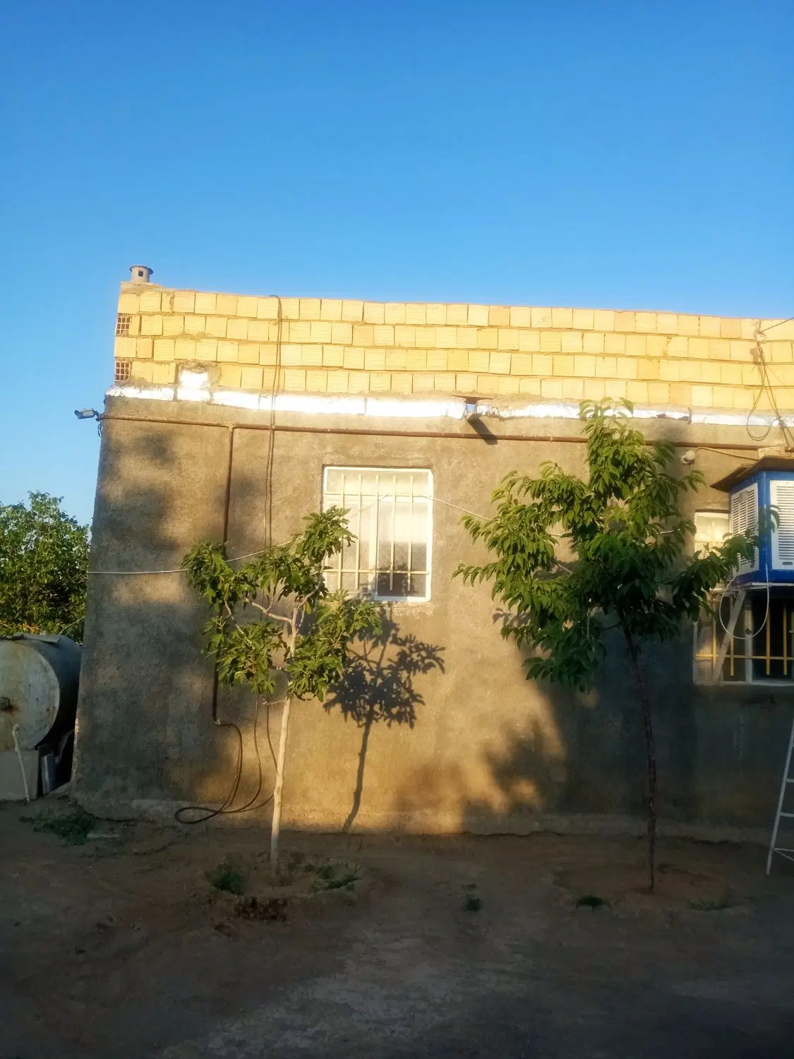خانه ویلایی  روستای شریفاباد