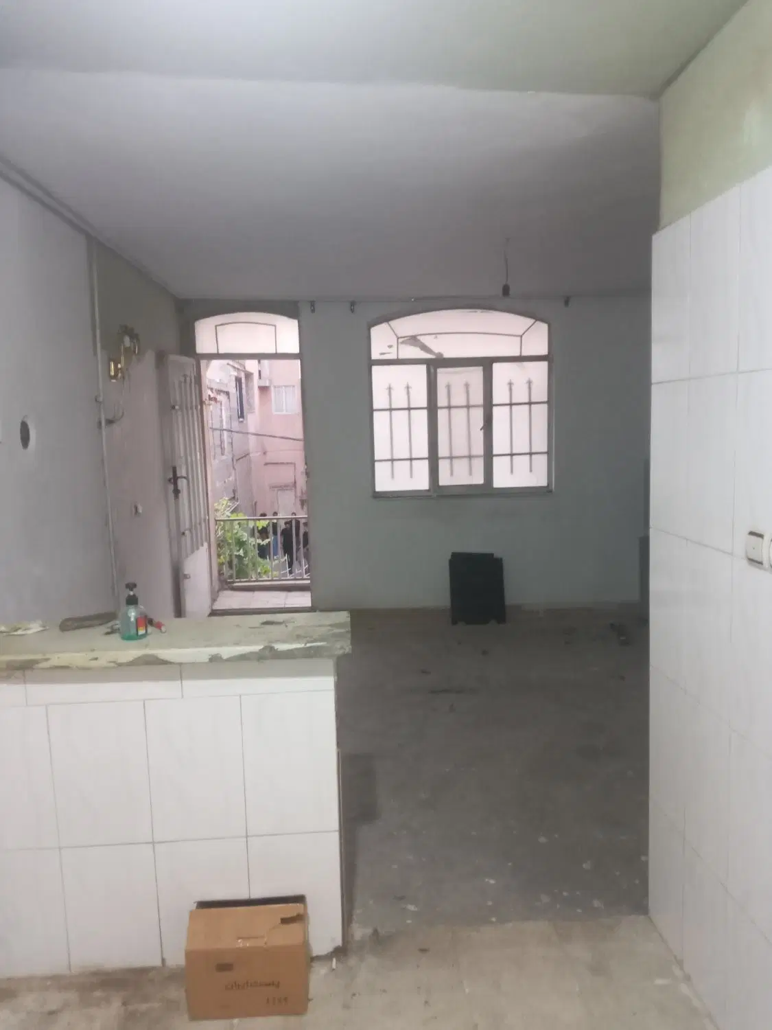 ترجیحا زوج و مجرد آقا نمیشود حیاط مشترک