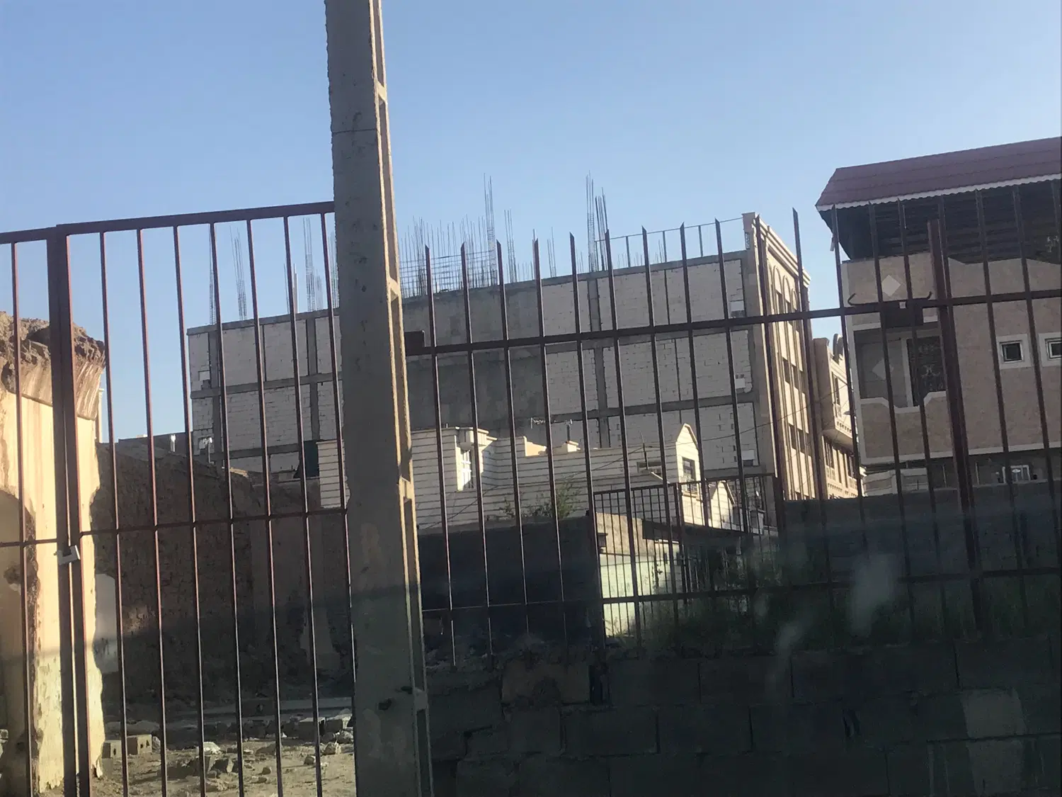 زمین فروشی میرزای شیرازی