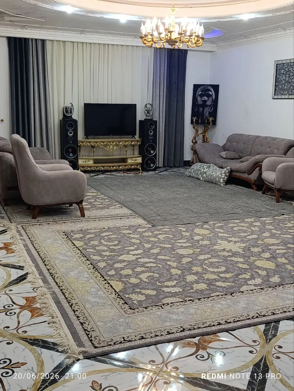 آپارتمان ۲۰۰ متری
