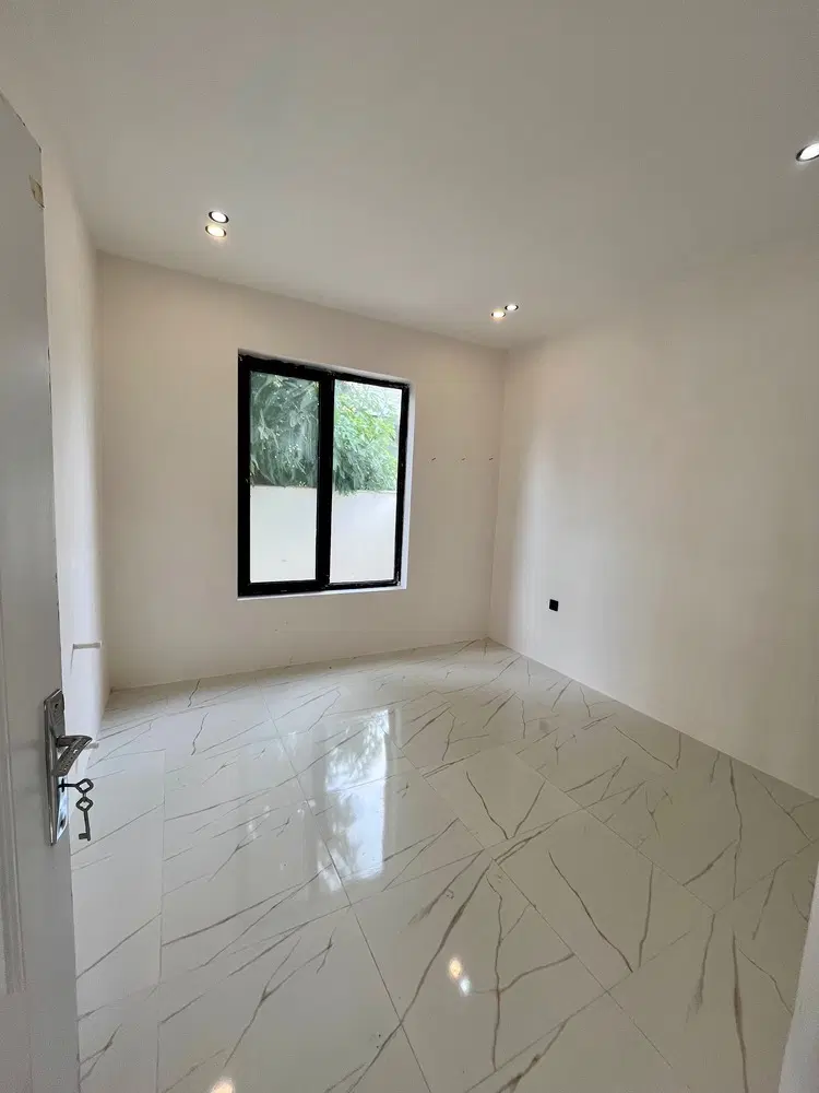 اپارتمان ۱۷۰ متری سه خوابه